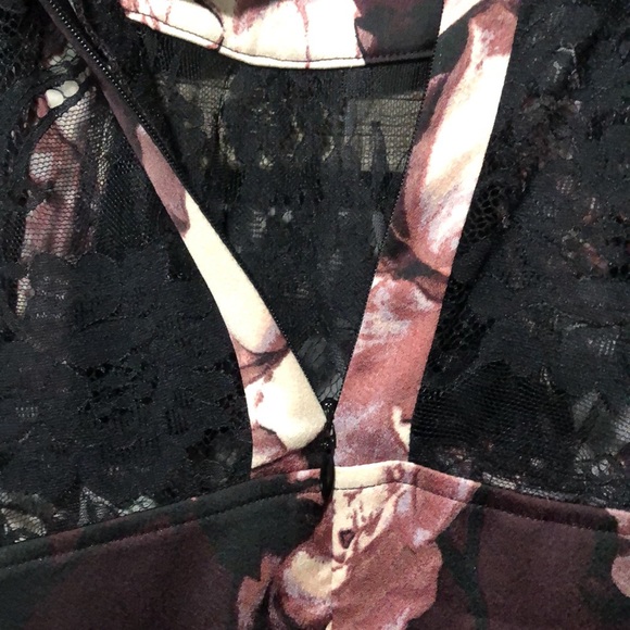 LeChateau floral lace top shirt - Picture 3 of 9